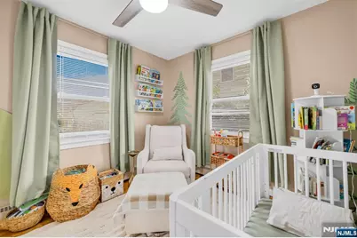 8-27 Oak Street, Fair Lawn, NJ 07410 - Photo 19