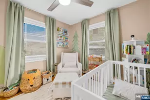 8-27 Oak St, Fair Lawn, NJ 07410 - Photo 19