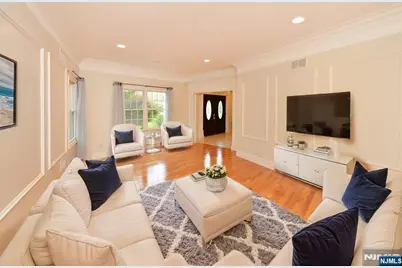 2186 Jones Road, Fort Lee, NJ 07024 - Photo 11