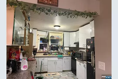 39.5 Sunset Avenue, Newark, NJ 07106 - Photo 3