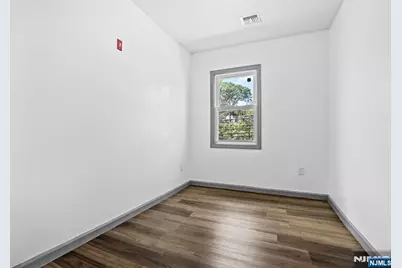 143 Valley Road 2L #2L, Montclair, NJ 07042 - Photo 13