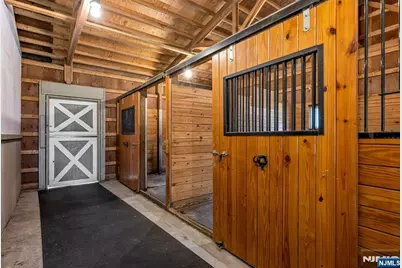 193 Pulis Avenue, Franklin Lakes, NJ 07417 - Photo 33