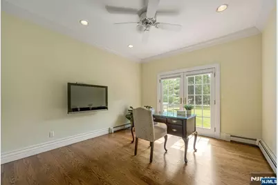 193 Pulis Avenue, Franklin Lakes, NJ 07417 - Photo 13