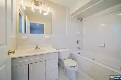 2432 3rd Street B #B, Fort Lee, NJ 07024 - Photo 29