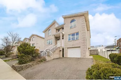 2432 3rd Street B #B, Fort Lee, NJ 07024 - Photo 1