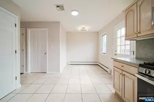 2432 3rd Street B, Fort Lee, NJ 07024 - Photo 19