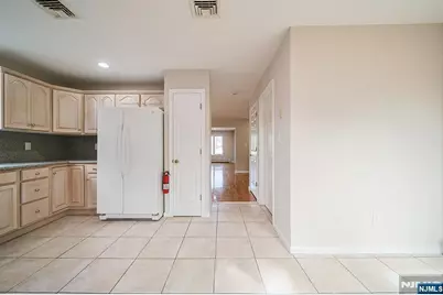 2432 3rd Street B #B, Fort Lee, NJ 07024 - Photo 21