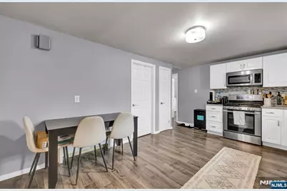 322 Broughton Avenue, Bloomfield, NJ 07003 - Photo 29