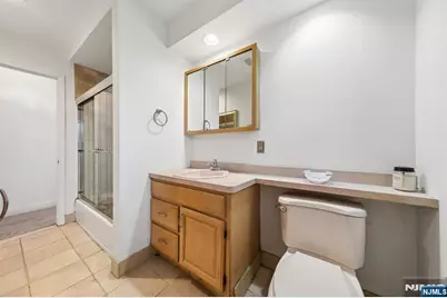 2 Caryn Place, Fairfield, NJ 07004 - Photo 13