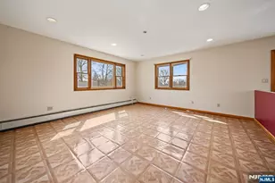 125 Merritt Ave, Bergenfield, NJ 07621 - Photo 21
