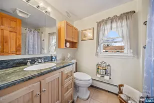 125 Merritt Ave, Bergenfield, NJ 07621 - Photo 15