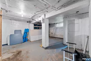 78-80 Girard Pl, Newark, NJ 07108 - Photo 33