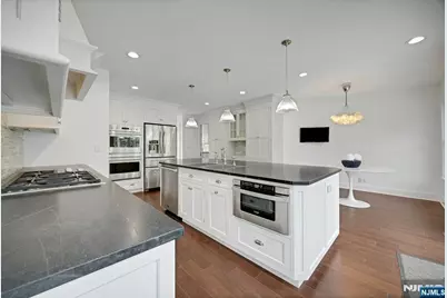 170 Hillside Avenue, Englewood, NJ 07631 - Photo 21