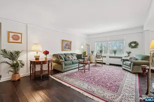 10 Crestmont Road 1A, Montclair, NJ 07042 - Photo 9