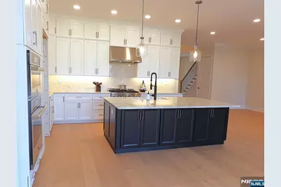 72 Woodmont Circle, River Vale Township, NJ 07675 - Photo 3