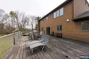 81 Crescent Ave, Mahwah, NJ 07430 - Photo 21