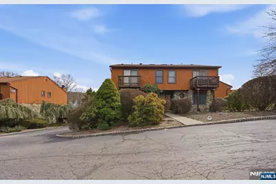 11 Brookside Heights L #L, Wanaque, NJ 07465 - Photo 3