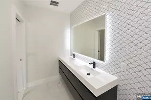 203 3rd Street 2, Jersey City, NJ 07302 - Photo 21