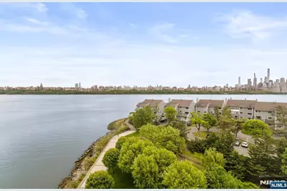 8100 River Road 719 #719, North Bergen, NJ 07047 - Photo 13