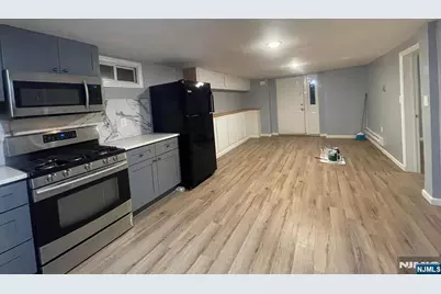 309 Essex Street 5 #5, Hackensack, NJ 07601 - Photo 1