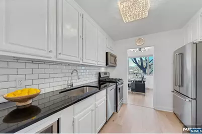 1600 Parker Avenue 1J #1J, Fort Lee, NJ 07024 - Photo 15