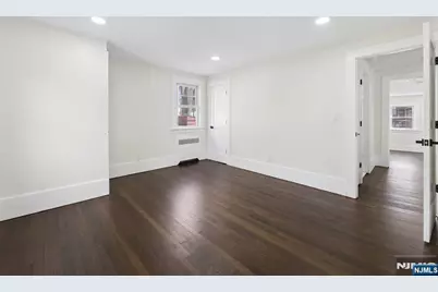 1087 Lambert Road, Teaneck Township, NJ 07666 - Photo 33