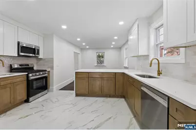 1087 Lambert Road, Teaneck Township, NJ 07666 - Photo 11