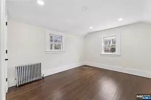 1087 Lambert Rd, Teaneck Township, NJ 07666 - Photo 27