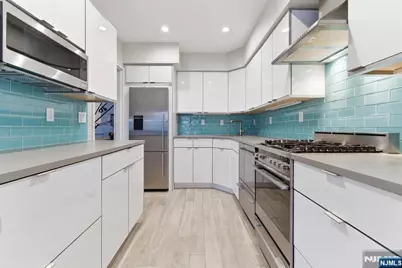 361 Claremont Avenue 11 #11, Montclair, NJ 07042 - Photo 5