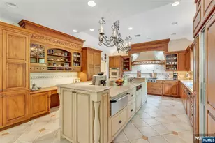 787 Peach Tree Ln, Franklin Lakes, NJ 07417 - Photo 17