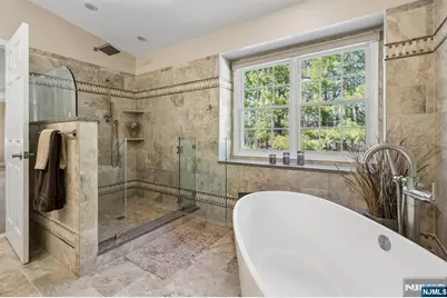 62 N Mackenzie Lane, Denville, NJ 07834 - Photo 25