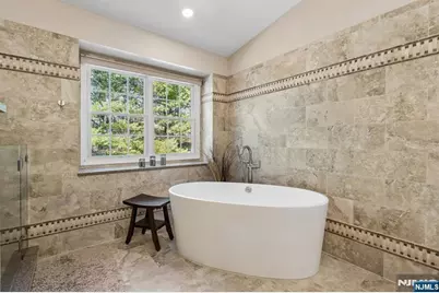 62 N Mackenzie Lane, Denville, NJ 07834 - Photo 23