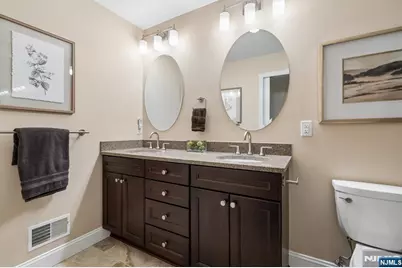 62 N Mackenzie Lane, Denville, NJ 07834 - Photo 27