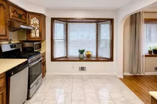 71 Stewart St, Demarest, NJ 07627 - Photo 5