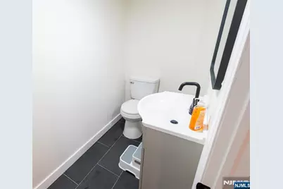 246 Stirling Avenue, Orange, NJ 07050 - Photo 29