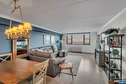 250 Gorge 21B #21B, Cliffside Park, NJ 07010 - Photo 3