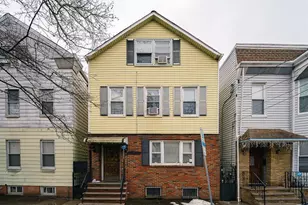 390 Lafayette St, Newark, NJ 07105 - Photo 1