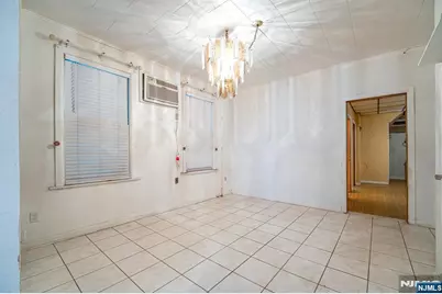 390 Lafayette Street, Newark, NJ 07105 - Photo 5