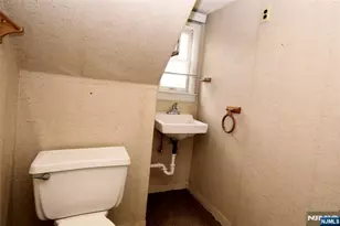 39-23 Van Duren, Fair Lawn, NJ 07410 - Photo 13