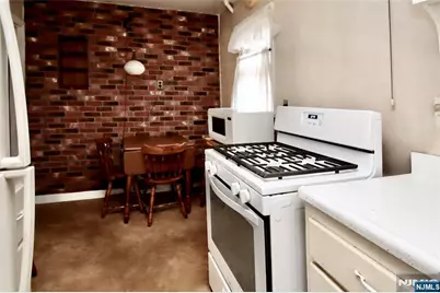 39-23 Van Duren, Fair Lawn, NJ 07410 - Photo 5