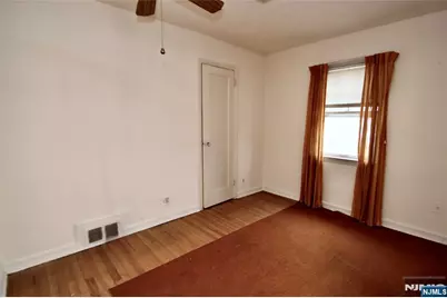 39-23 Van Duren, Fair Lawn, NJ 07410 - Photo 9