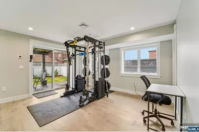 412 Lincoln Avenue, Cliffside Park, NJ 07010 - Photo 31