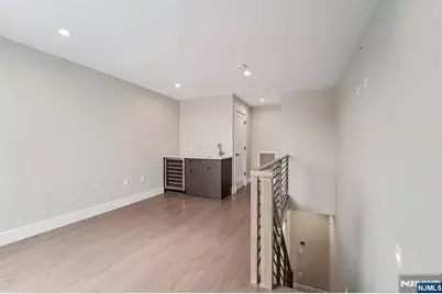 412 Lincoln Avenue, Cliffside Park, NJ 07010 - Photo 27