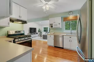 96 Lakewood Ave, Ho Ho Kus, NJ 07423 - Photo 7