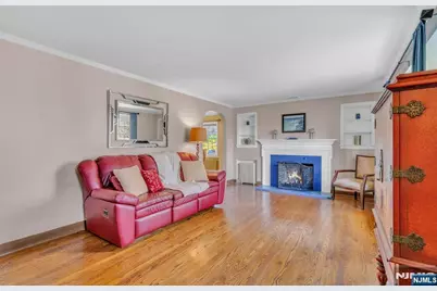 1 Crescent Place, Ho Ho Kus, NJ 07423 - Photo 5