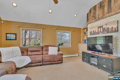 1 Crescent Place, Ho Ho Kus, NJ 07423 - Photo 13