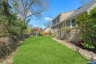 1 Crescent Pl, Ho Ho Kus, NJ 07423 - Photo 23