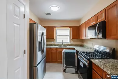 150 Munn Avenue, East Orange, NJ 07017 - Photo 21