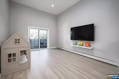 2021 Fletcher Avenue, Fort Lee, NJ 07024 - Photo 25