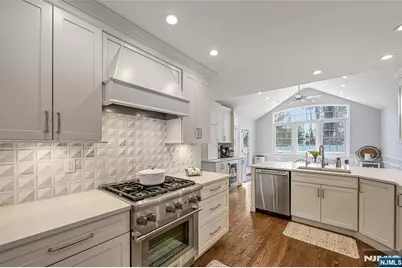 619 Sargent Road, River Vale Township, NJ 07675 - Photo 5